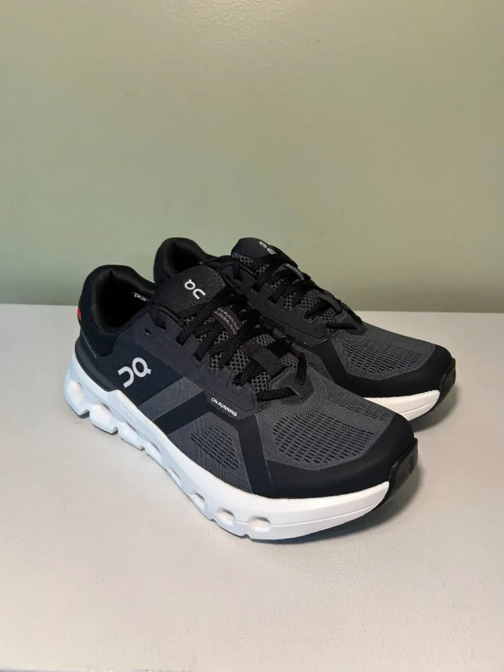 On Running Women's Cloudrunner 2